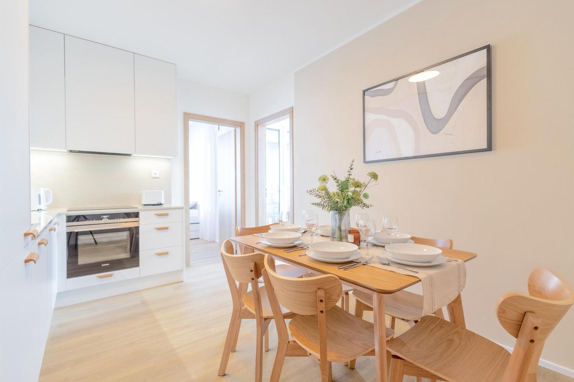 Lejlighed Bright 2br - 8th Floor, Balcony, Free Parking - By Gravity Prag